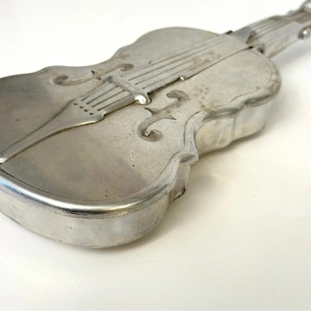 Vintage Mount Vernon Ware - Aluminum Violin Silent Butler